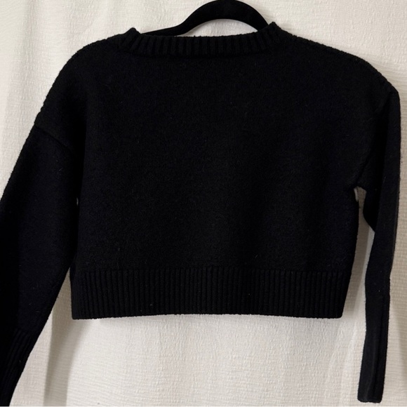 Versace Bold Black and Cream Women's Sweater - Picture 5 of 5